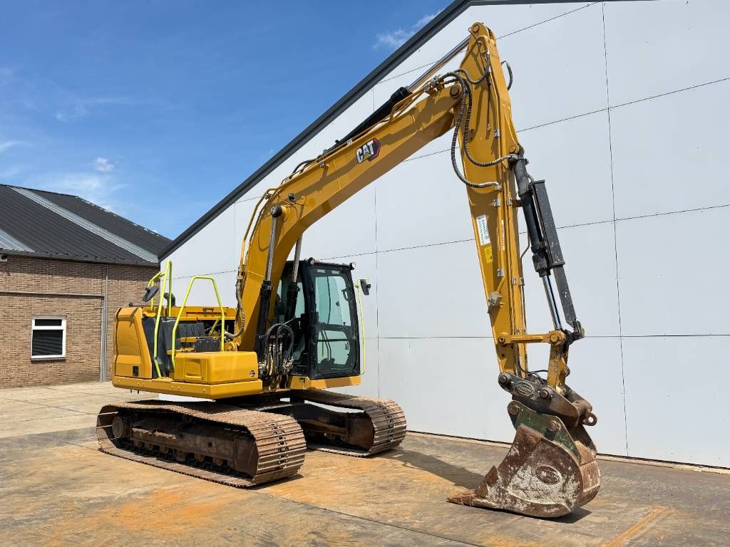 CAT 313GC - 360&deg; Camera / Hammer lines