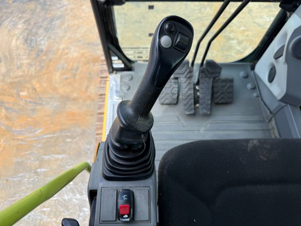 CAT 313GC - 360&deg; Camera / Hammer lines
