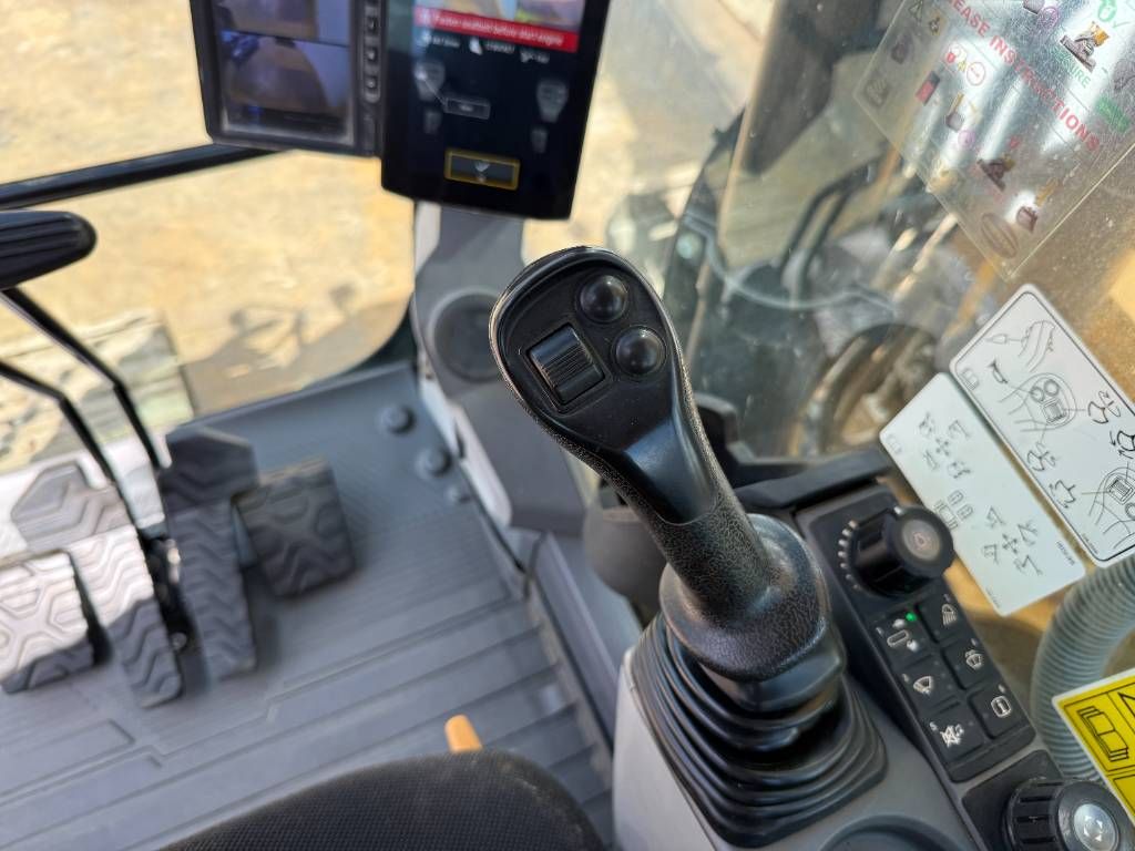 CAT 313GC - 360&deg; Camera / Hammer lines