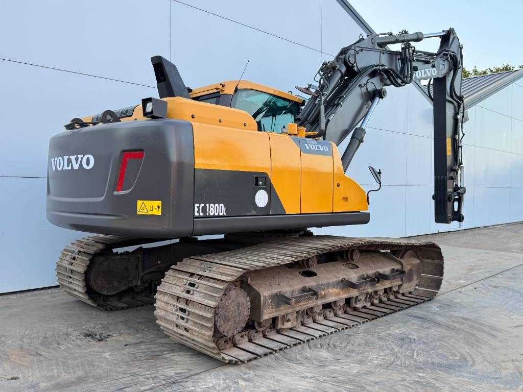Volvo EC180DL - Triple Boom / Hammer Lines