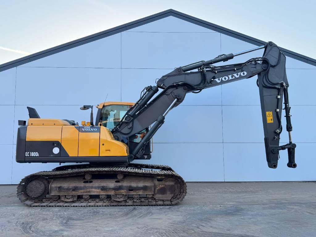 Volvo EC180DL - Triple Boom / Hammer Lines