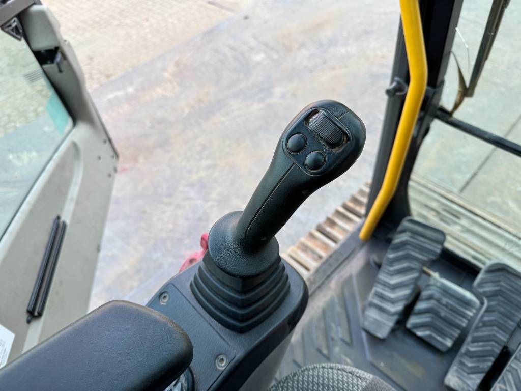 Volvo EC180DL - Triple Boom / Hammer Lines