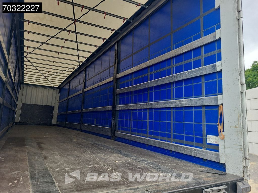 Krone SD Lift Axle Palletkist Anti Vandalism Sliding Roof