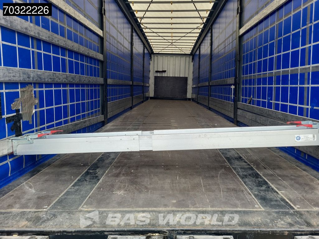 Krone SD Lift Axle Palletkist Anti Vandalism Sliding Roof