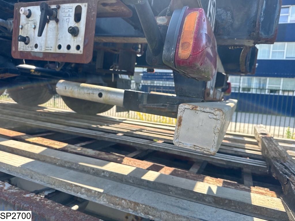 Coder Container Twistlocks, 2x 20 ft, 1x 30ft