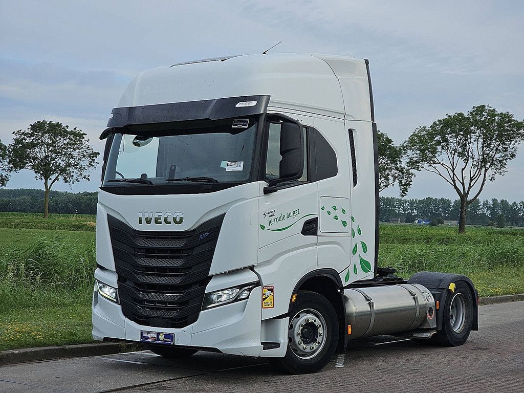 IVECO S-WAY AS440S46 lng