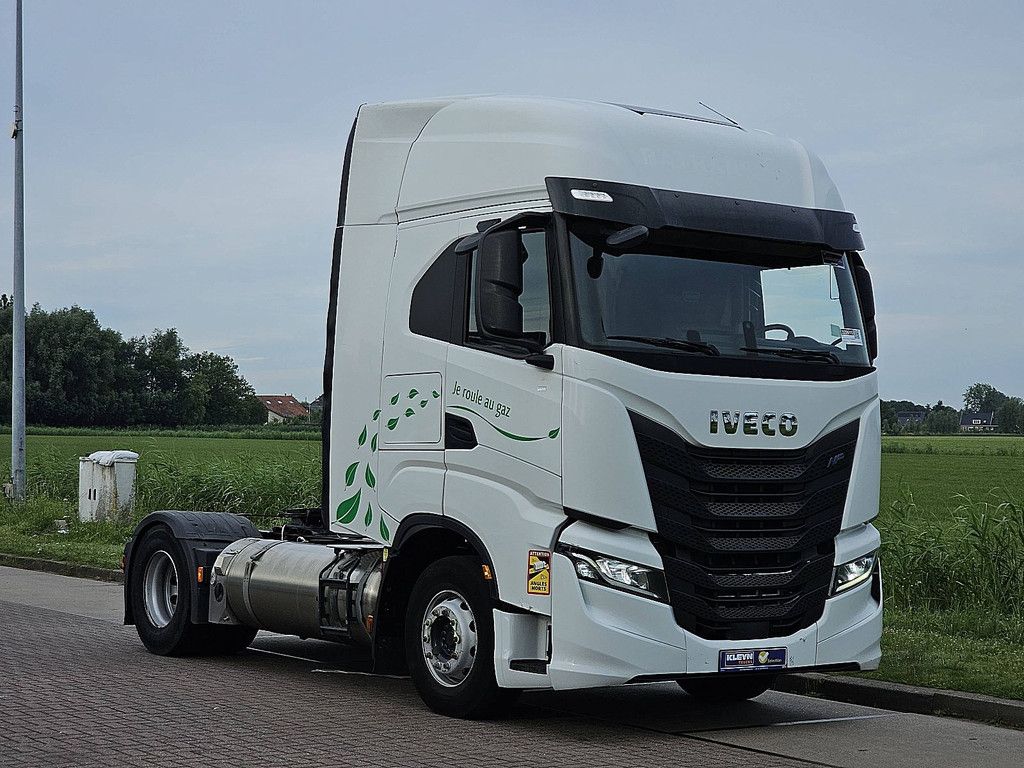 IVECO S-WAY AS440S46 lng