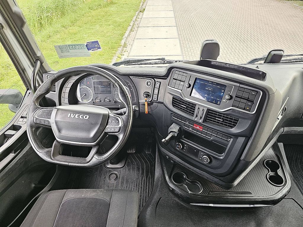 IVECO S-WAY AS440S46 lng