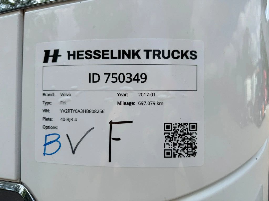 Volvo FH 460 Globetrotter Hefschotel Lowdeck 697.070KM NL Truck