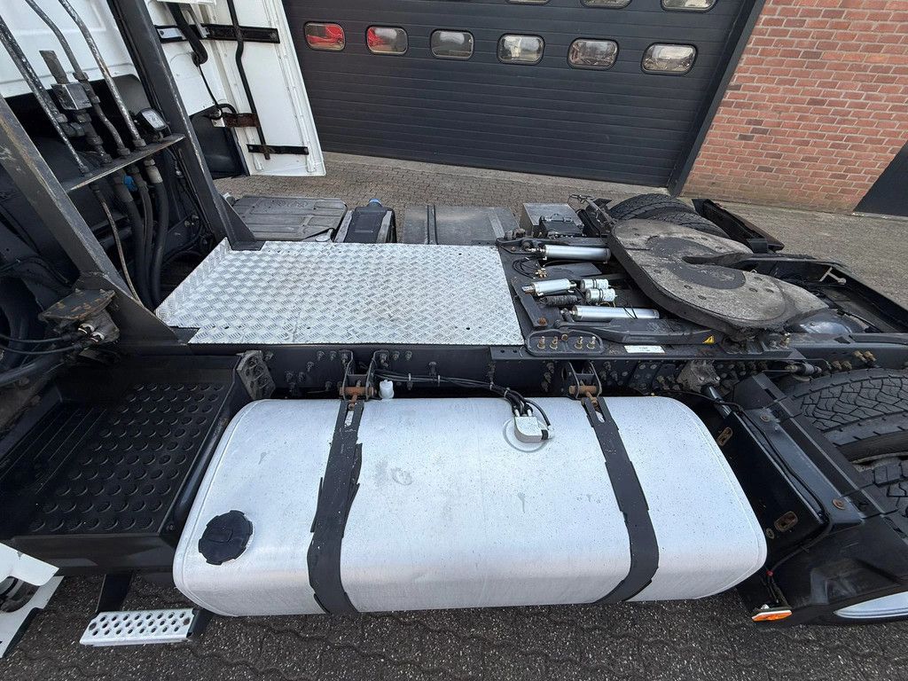 Volvo FH 460 Globetrotter Hefschotel Lowdeck 697.070KM NL Truck
