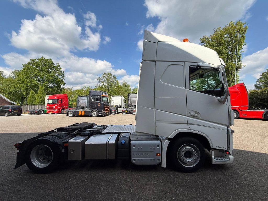 Volvo FH 460 Globetrotter Hefschotel Lowdeck 697.070KM NL Truck