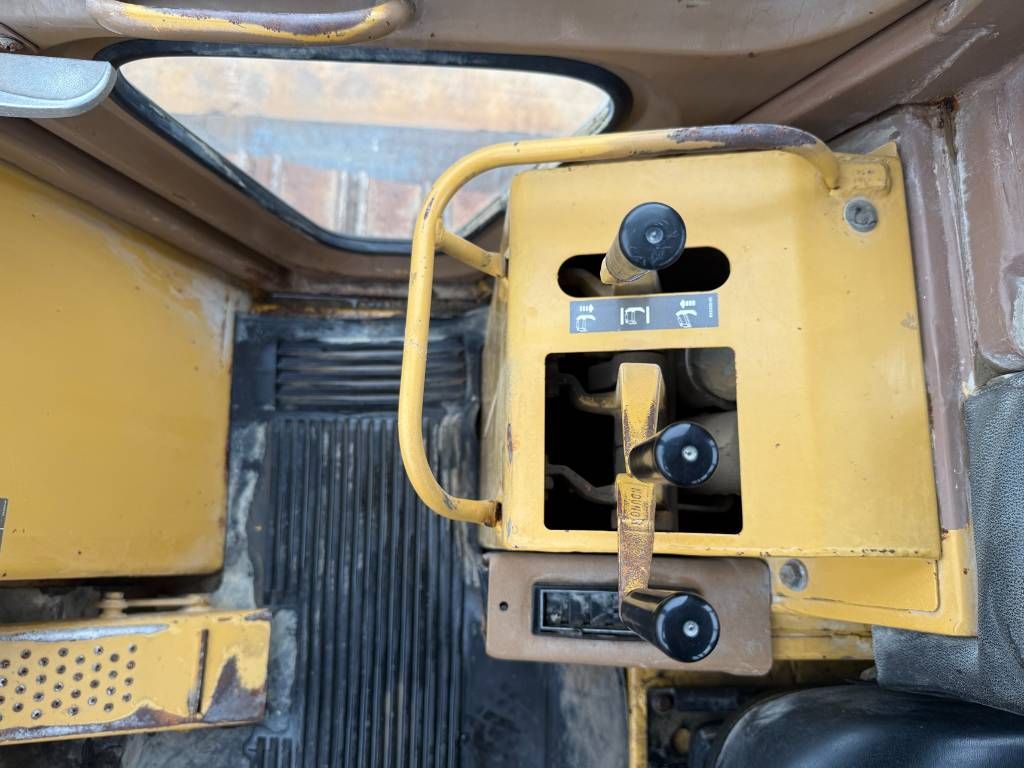 CAT 963