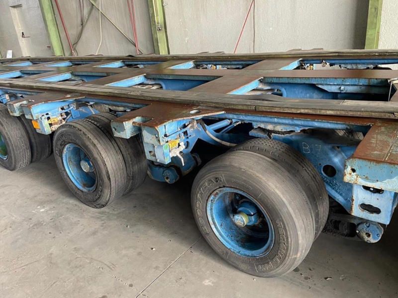 Nicolas 400-metric-ton SPMT Modular Hydraulic Trailer