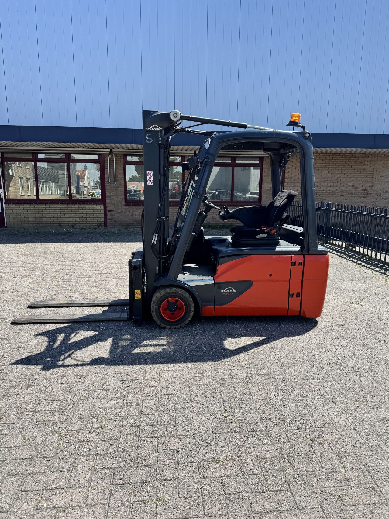 Linde E18 L-02 Bj 2020!! vorkenversteller freelift