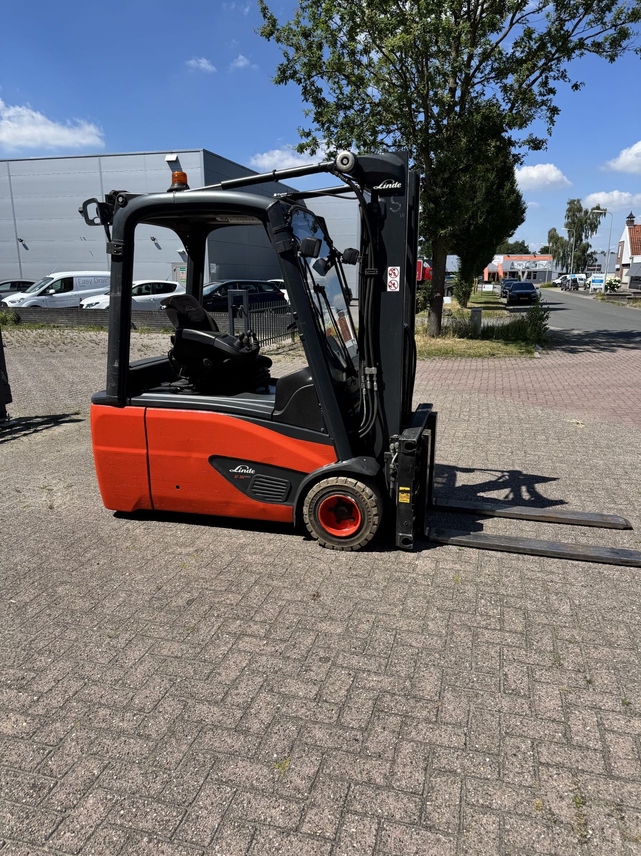 Linde E18 L-02 Bj 2020!! vorkenversteller freelift