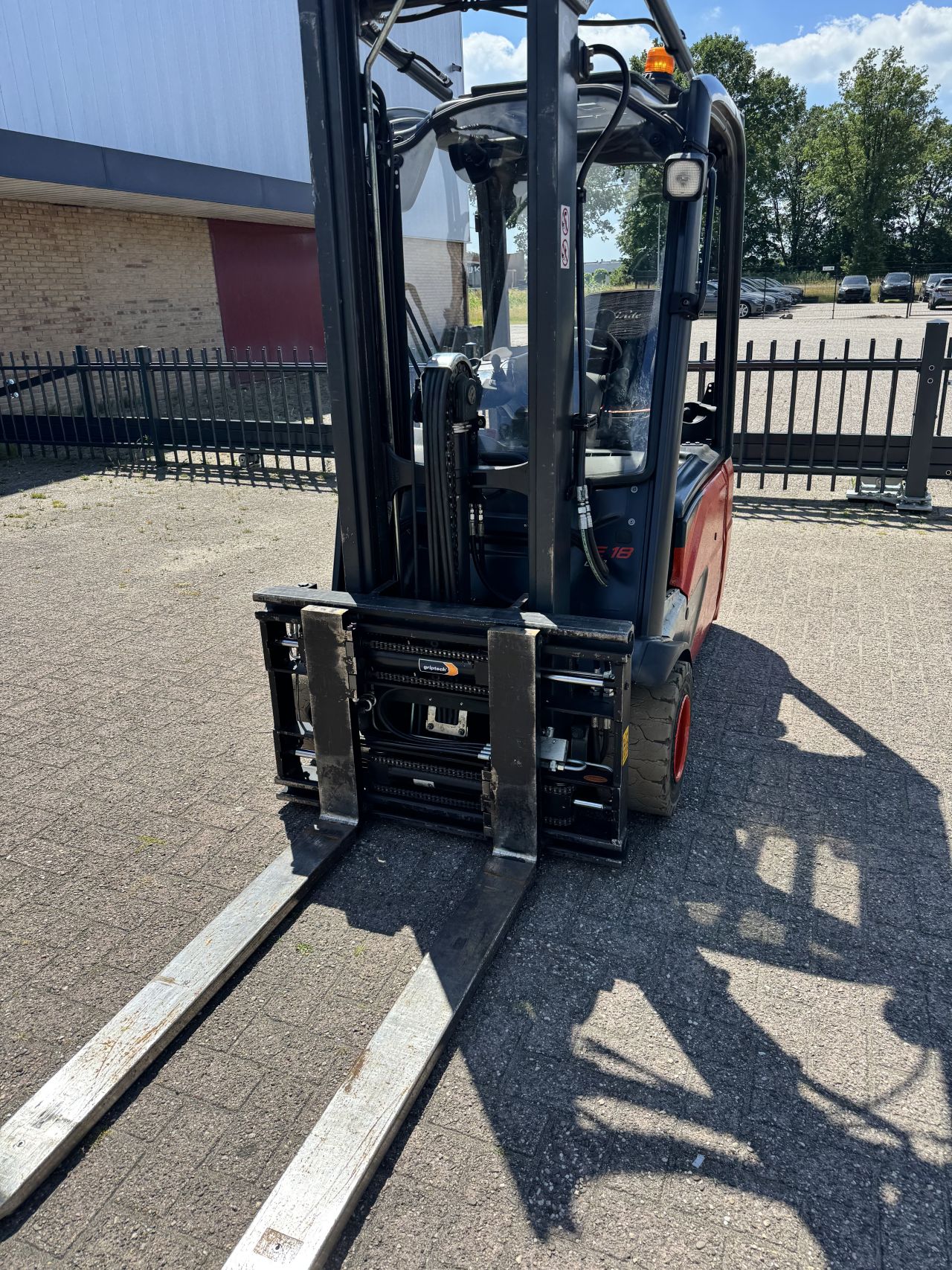 Linde E18 L-02 Bj 2020!! vorkenversteller freelift