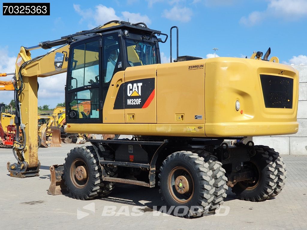 Caterpillar M320 F