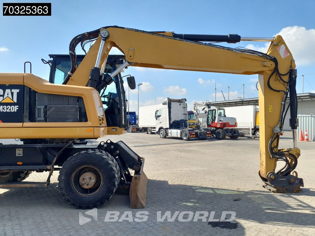 Caterpillar M320 F