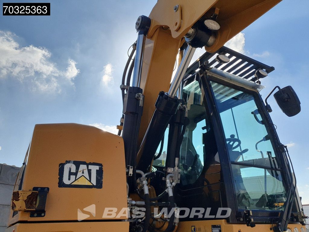 Caterpillar M320 F