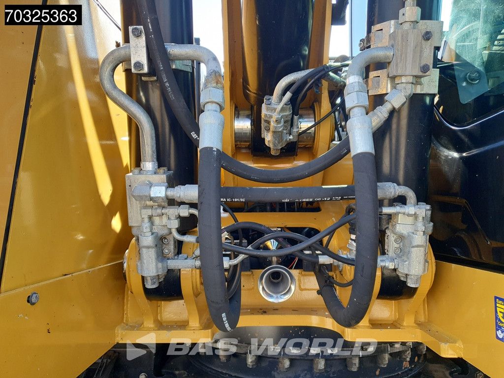 Caterpillar M320 F