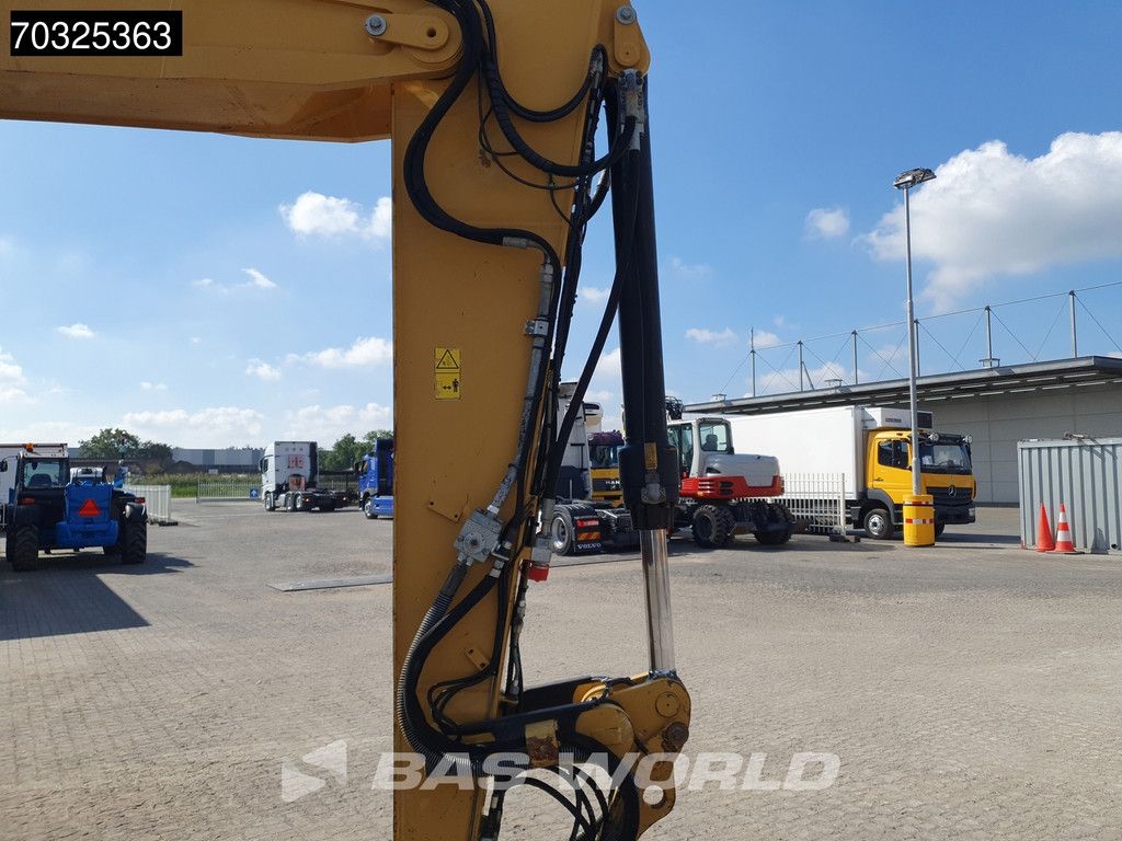 Caterpillar M320 F
