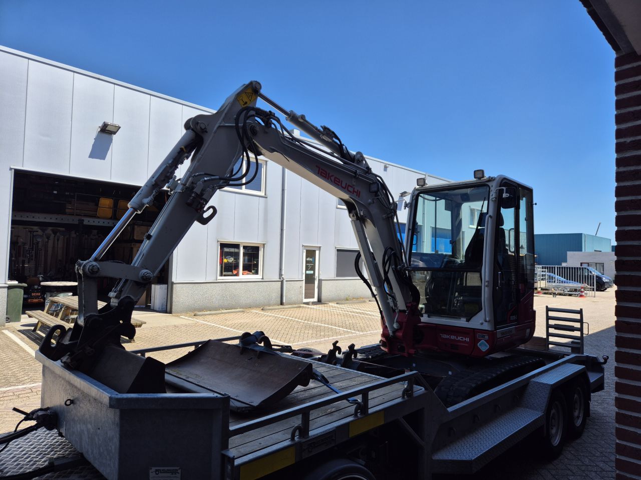 Takeuchi TB235-2