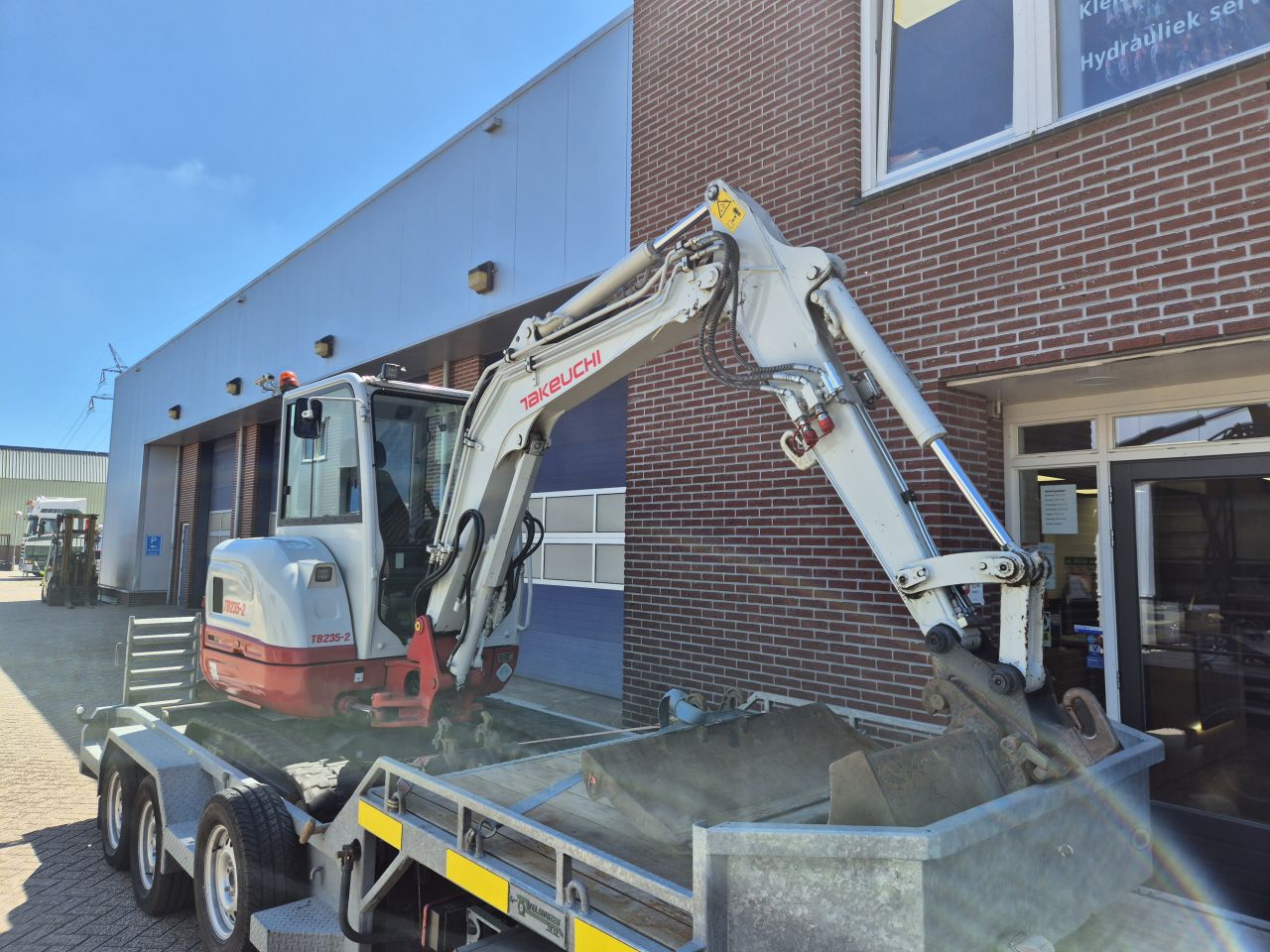 Takeuchi TB235-2