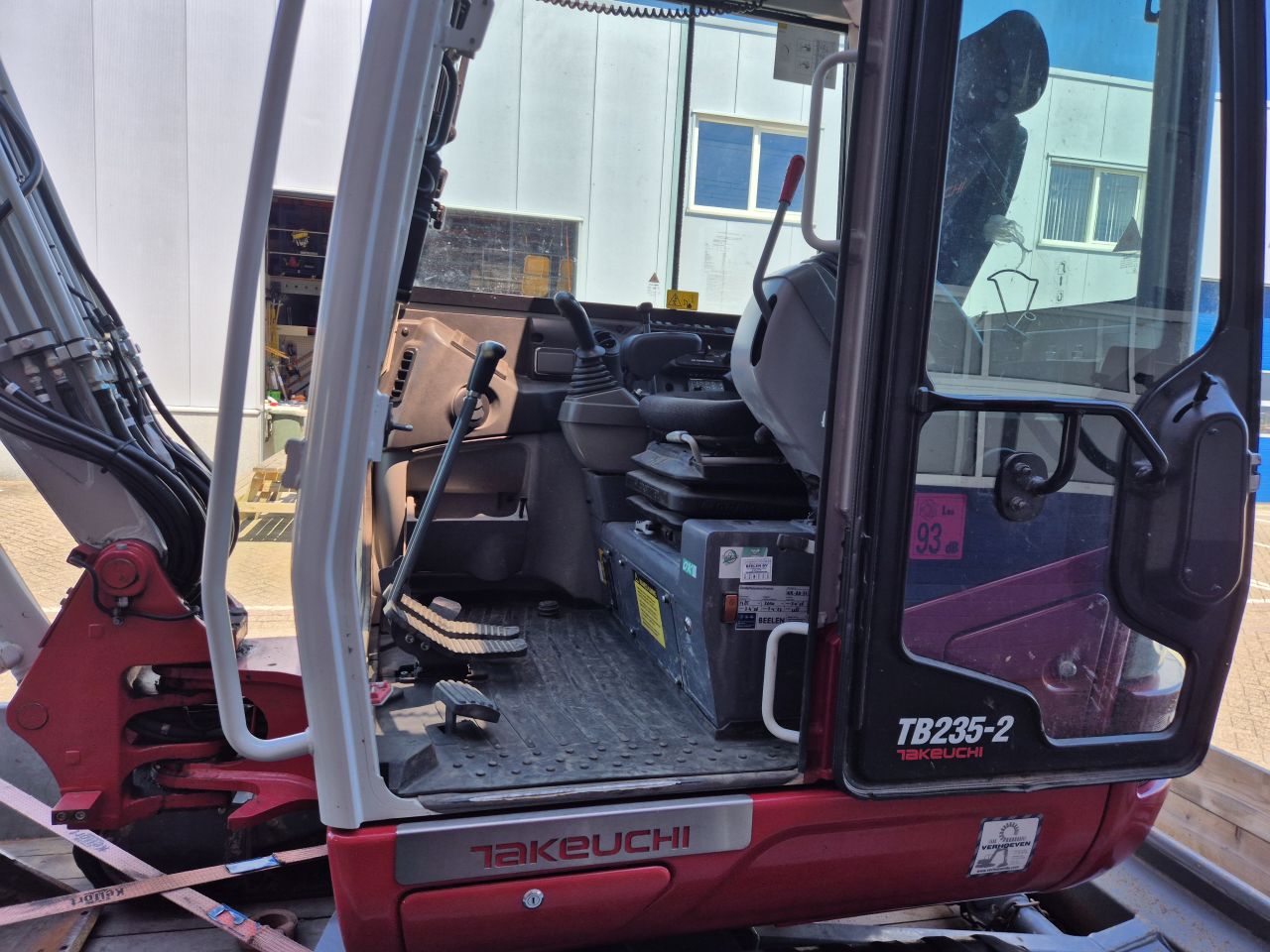 Takeuchi TB235-2