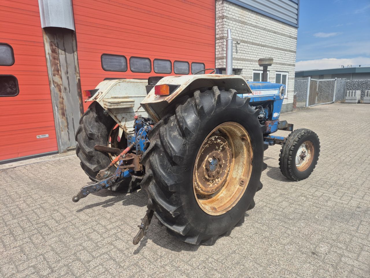Ford 7000 Dual-power