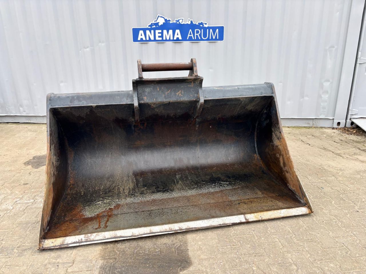 Brede graafbak gebruikt S70