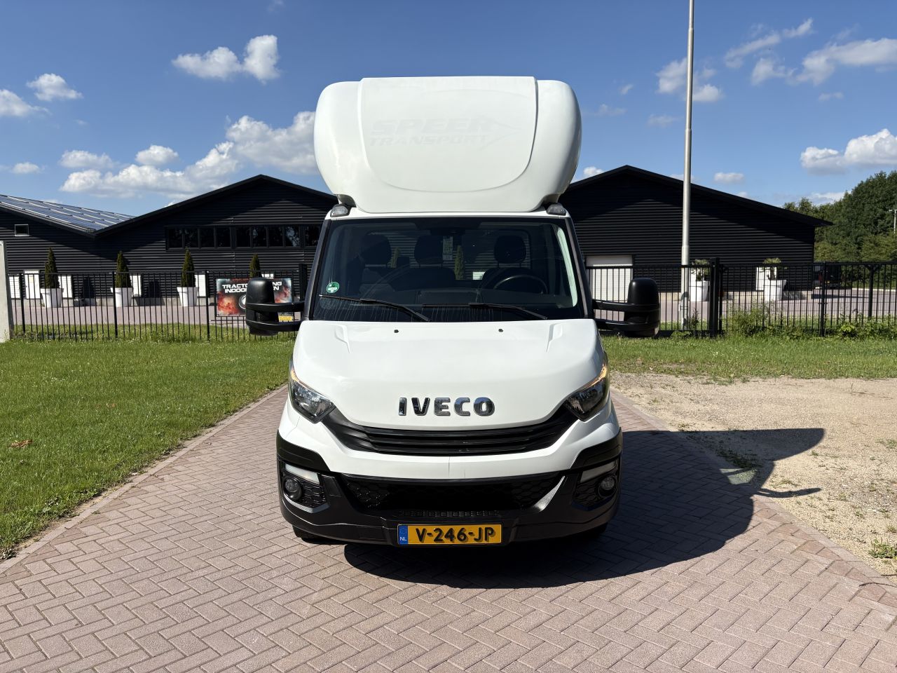 Be trekker 9.3 TON Iveco Daily 40C18 HI MATIC AUTOMAAT euro 6