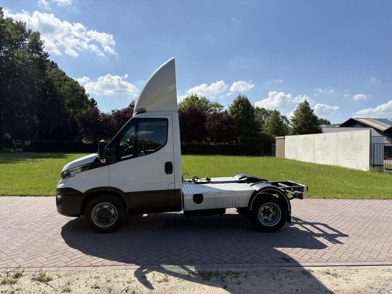Be trekker 9.3 TON Iveco Daily 40C18 HI MATIC AUTOMAAT euro 6