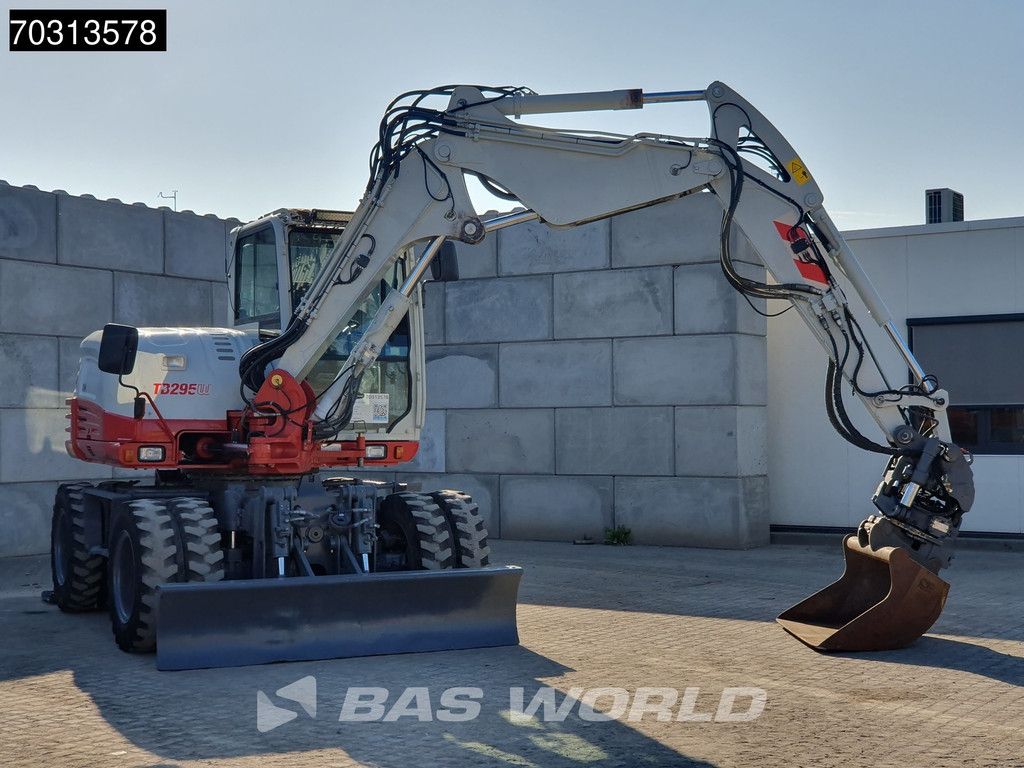 Takeuchi TB295 W