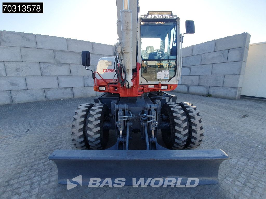 Takeuchi TB295 W