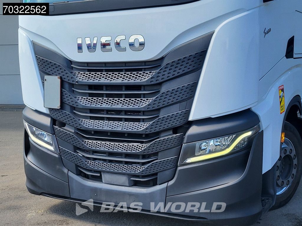 Iveco S-Way S-Way 460 4X2 Mega Retarder 2x Tanks Standklima ACC Navi
