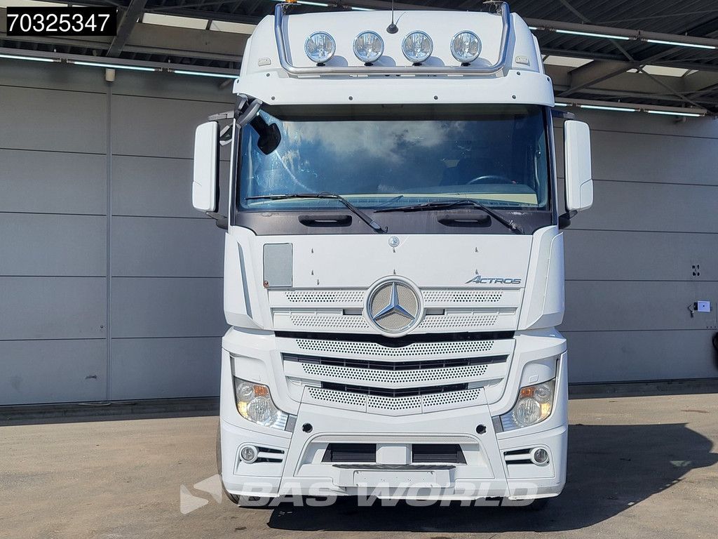Mercedes Actros Actros 2551 6X2 GigaSpace Retarder 2x Tanks Standklima Hydraulik Liftachse