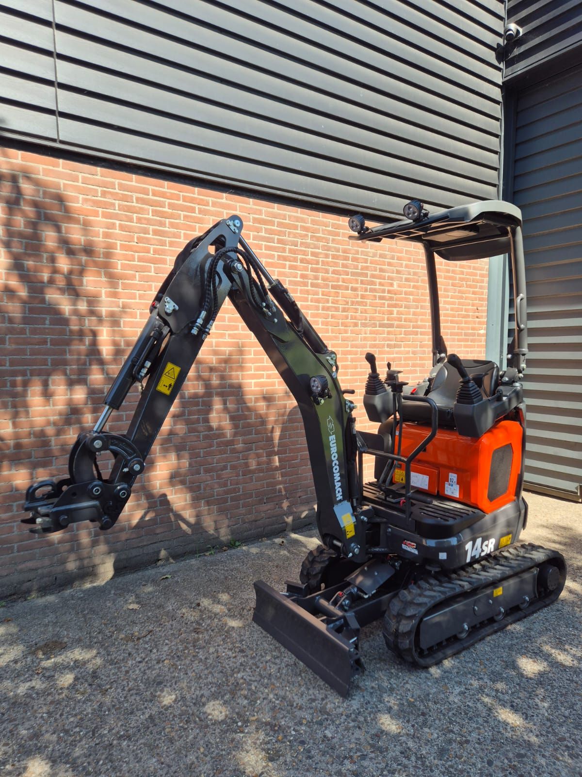 Minigraver, minikraan Eurocomach 14sr (Nieuw)