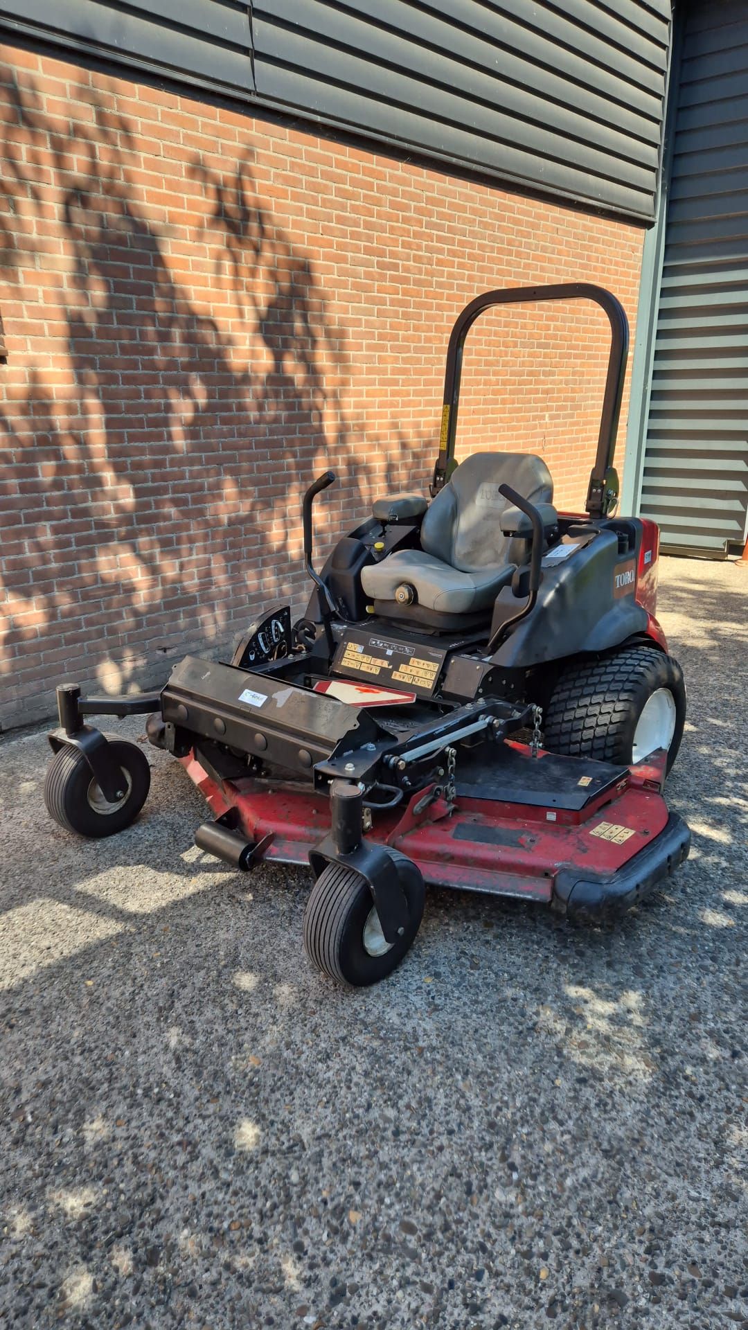 Gebruikte Toro zeroturn maaier Groundmaster 7210
