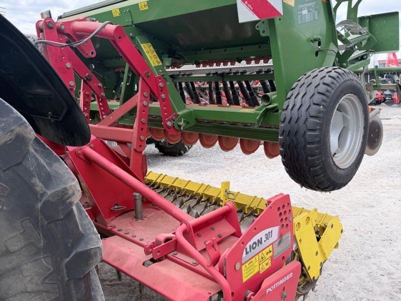 Amazone Pötttinger Lion 301 / D9 Super