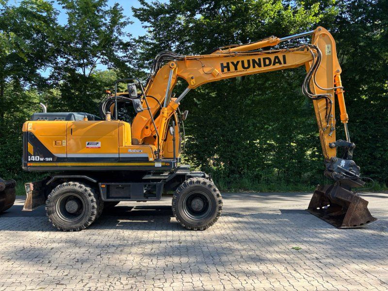 Hyundai R 140 W-9A