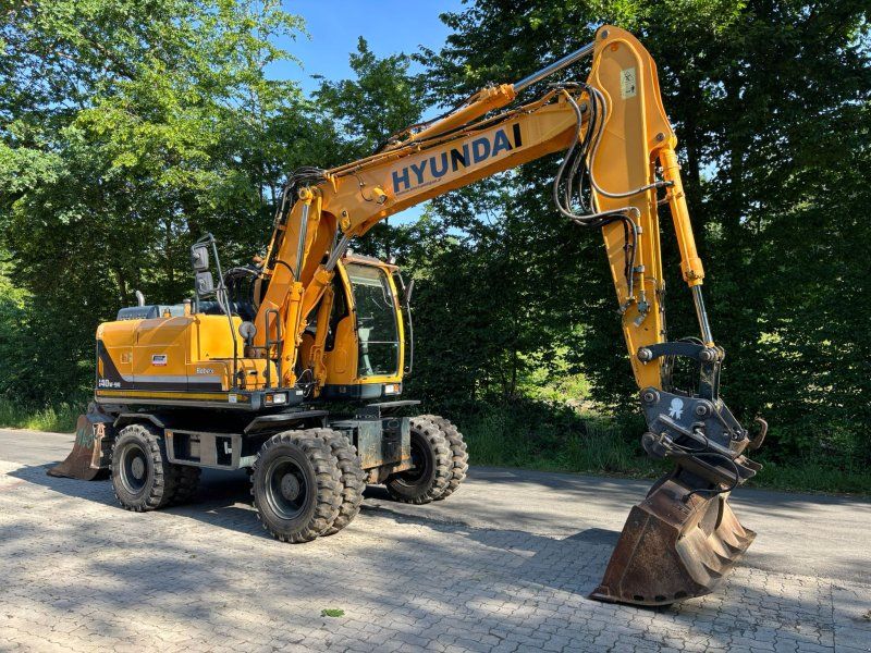 Hyundai R 140 W-9A
