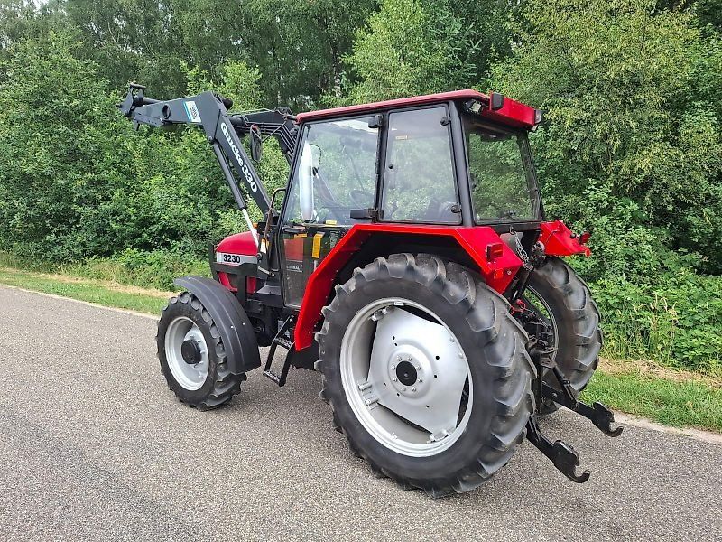 Case IH 3230