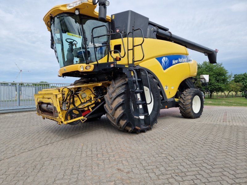 New Holland CR9090 Eleion MY2010