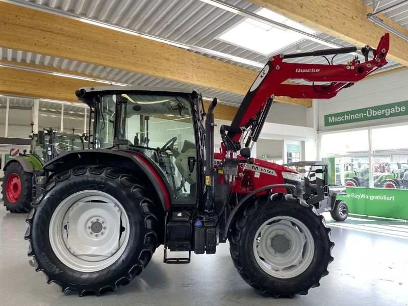 Massey Ferguson 5709 M DYNA-4