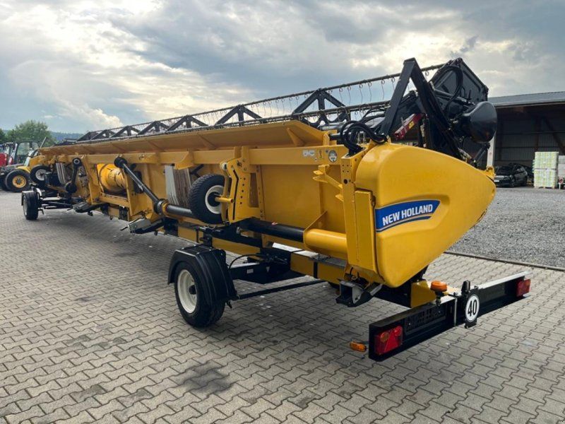 New Holland VariFeed 12,50 m HD 41 V