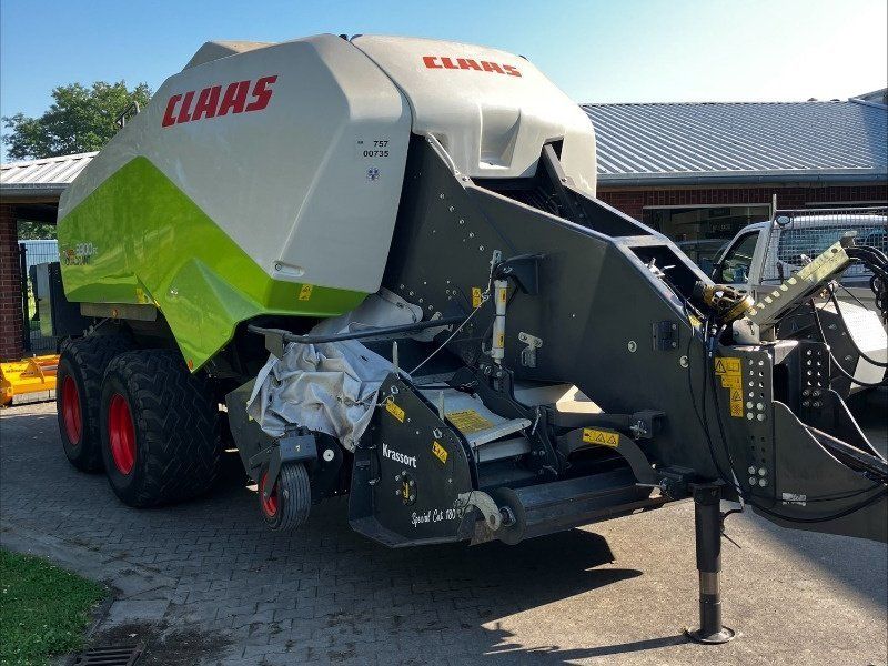 Claas Quadrant 3300 FC