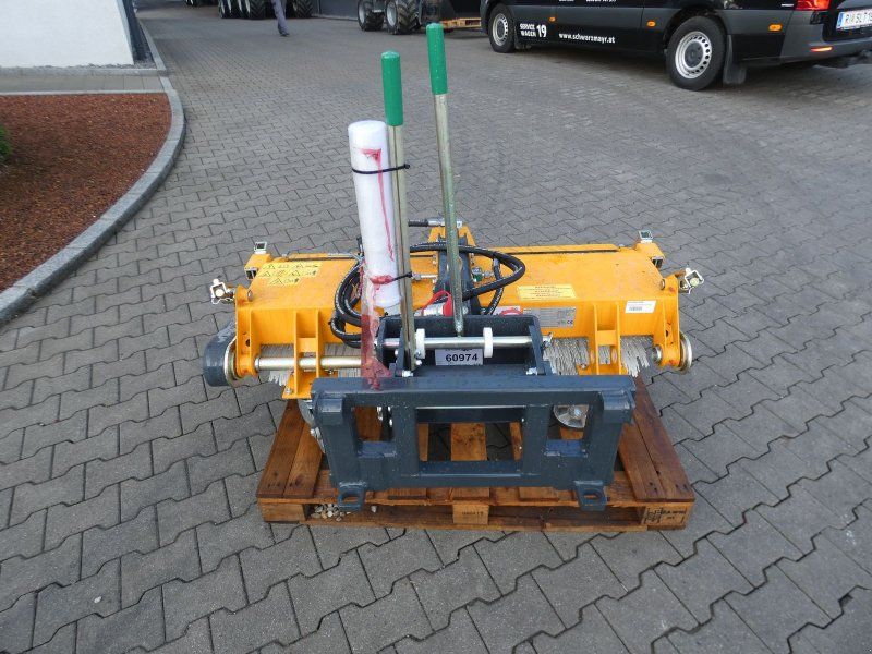 Giant Kehrmaschine 1200