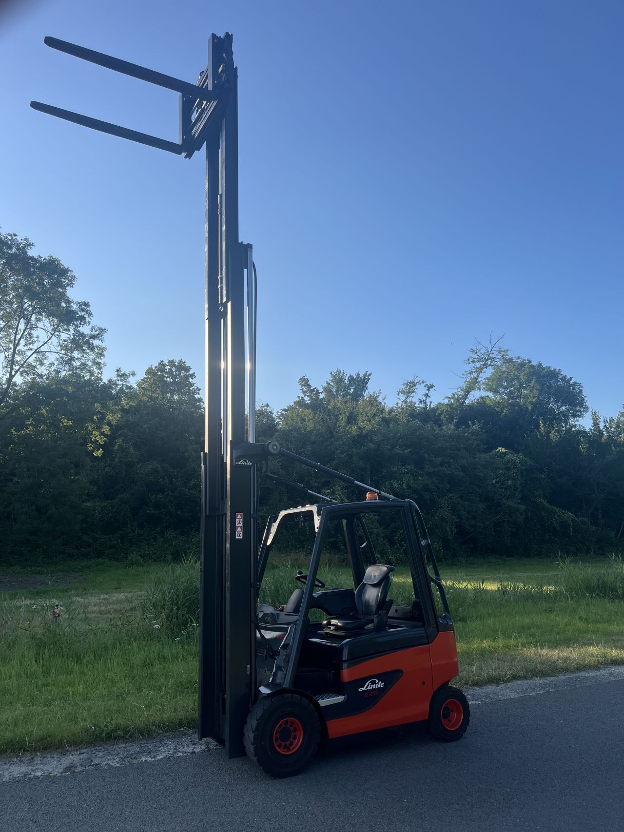Linde E25 -01 elektrische heftruck triplo 830uur! 2020