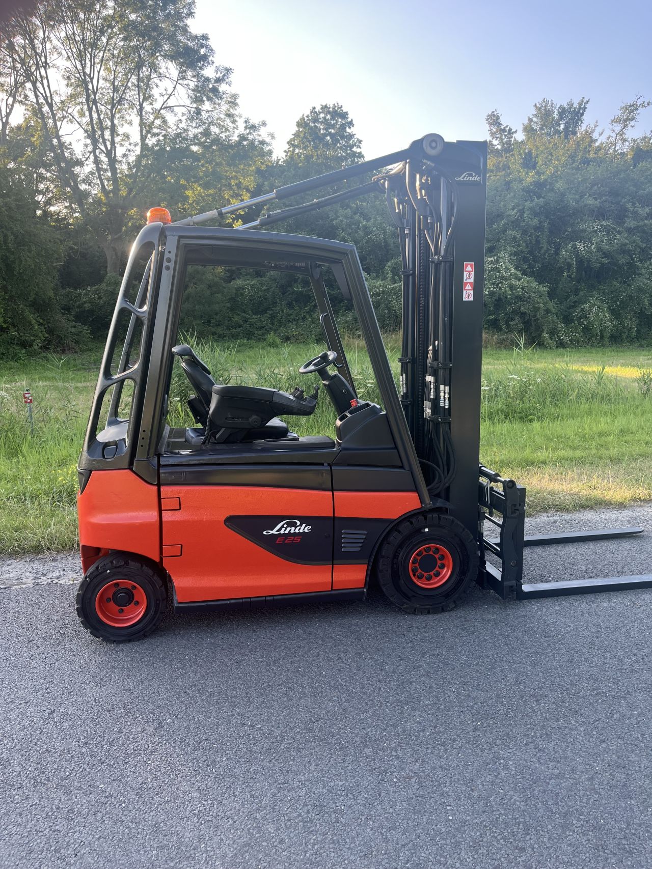 Linde E25 -01 elektrische heftruck triplo 830uur! 2020