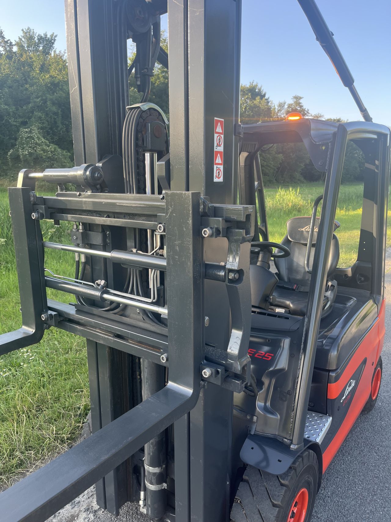 Linde E25 -01 elektrische heftruck triplo 830uur! 2020